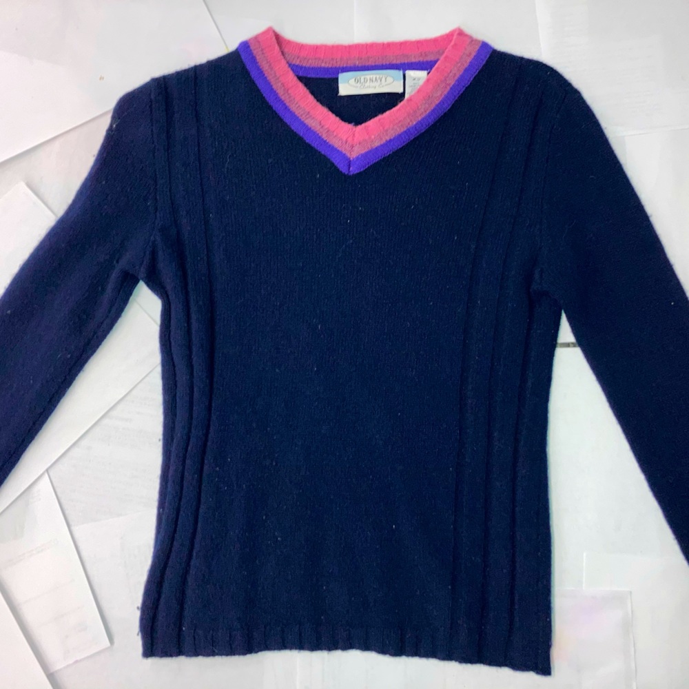 Good quality long sleeve wool shirt.